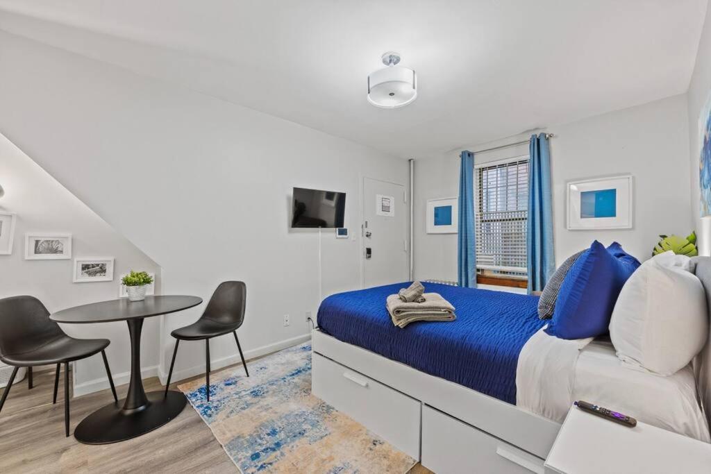 Great Walkable Apt! Apartment *